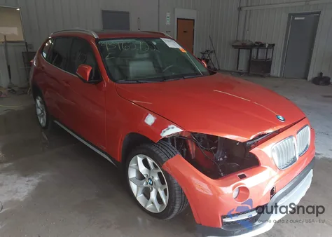 2015 BMW X1 xDrive28I z USA, uszkodzony, nr VIN WBAVL1C51FVY32983